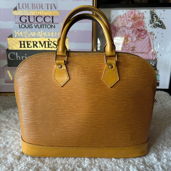 🥳HOST PICK🥳 Vintage Louis Vuitton Yellow Epi Leather Alma PM - Picture 1 of 16